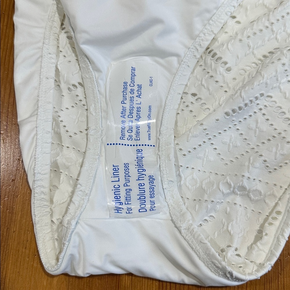 La Blanca Textured White Bikini Set - Picture 10 of 10
